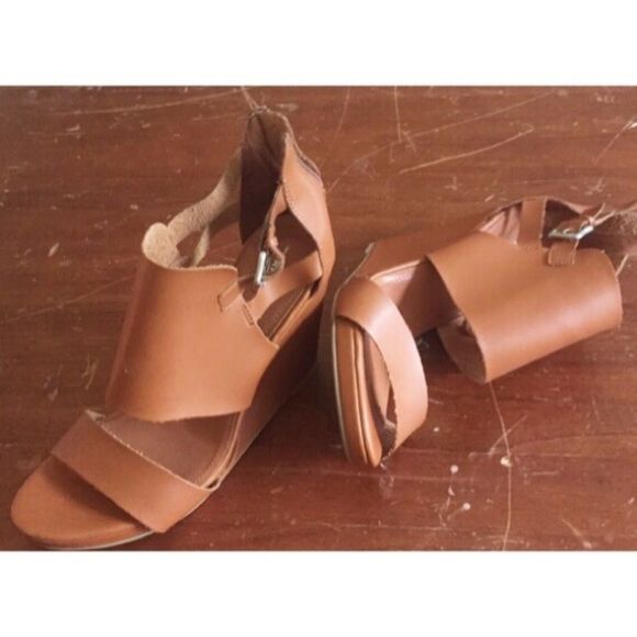 ✨women's brown covered vamp zip back wedge sz 8 sandal✨ - Picture 8 of 8